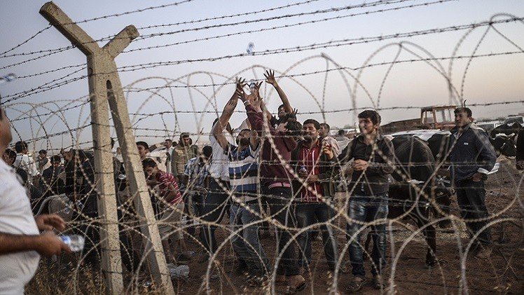  وصول أكثر من 130 ألف نازح كردي من سورية إلى تركيا
