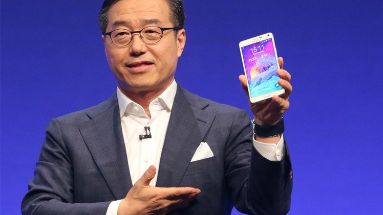 سامسونغ تدخل المنافسة بثقة مع هاتف "غالاكسي نوت 4" 