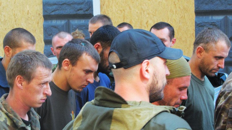 دونيتسك تشك بتسلمها مدنيين من كييف