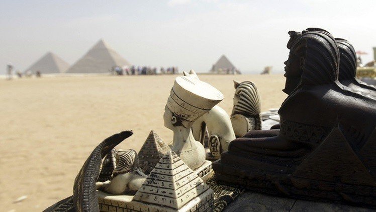 مصر تخطط لخفض الديون المستحقة لشركات النفط الأجنبية قبل نهاية العام 