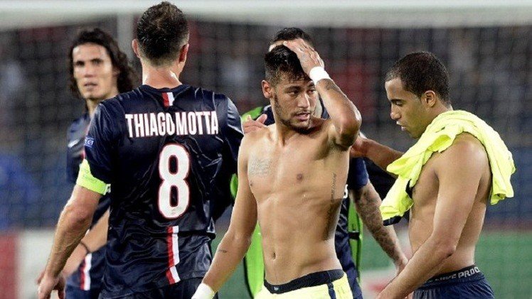 صحافة إسبانيا تشن هجوما لاذعا ضد برشلونة بعد الهزيمة أمام سان جيرمان