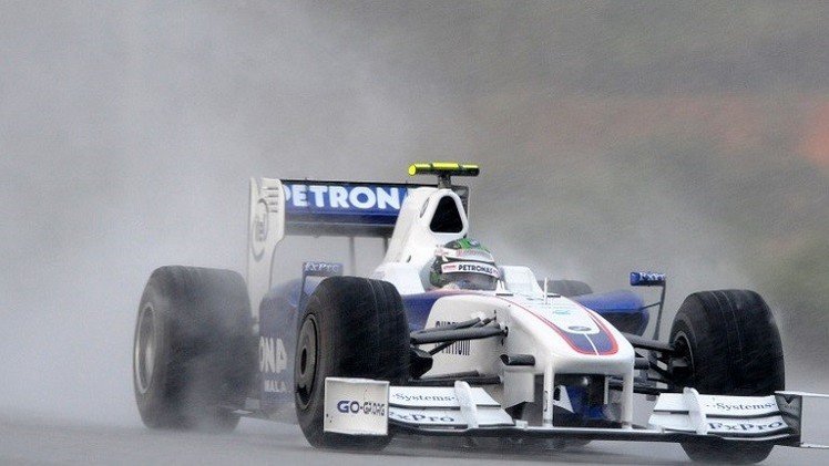 عاصفة تهدد إقامة سباقات جائزة اليابان الكبرى للفورميلا-1