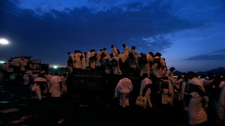 مكة.. حريق ناجم عن اشتعال سيارة بمنشأة الجمرات