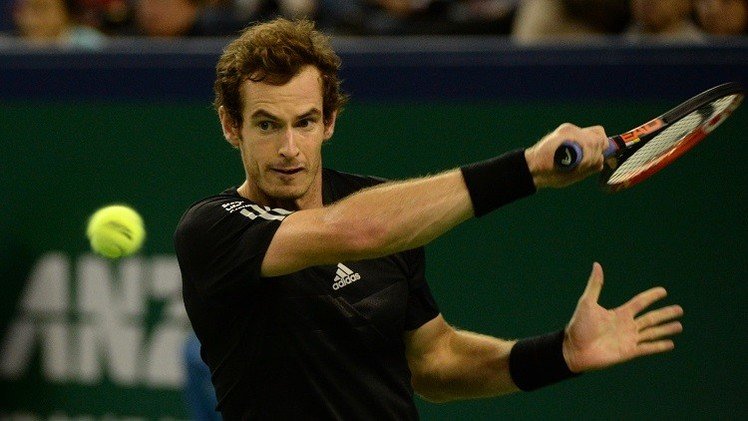 موراي يعبد طريقه نحو البطولة الختامية للتنس