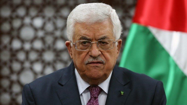 عباس يصل إلى القاهرة للمشاركة في مؤتمر إعادة إعمار غزة