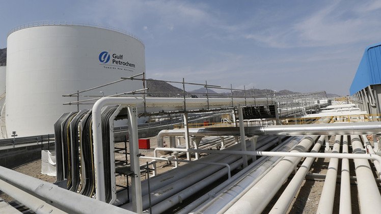الإمارات: انخفاض سعر النفط لن يضر بالناتج المحلي هذا العام