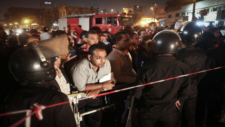 إصابة 14 شخصا في انفجار وسط القاهرة