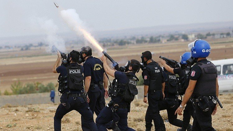 بعد احتجاجات الأكراد.. تركيا توسع صلاحيات الشرطة