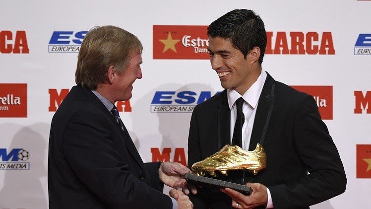 رونالدو يتوج بجائزة الحذاء الذهبي الأوروبية للمرة الثالثة