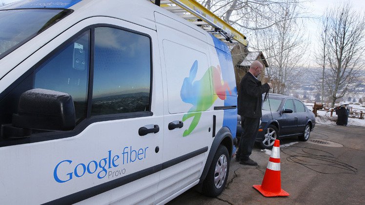 غوغل تختبر تكنولوجيا جديدة لتقديم انترنت لاسلكي فائق السرعة 