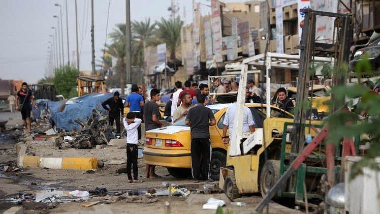 مقتل نحو 50 وإصابة أكثر من 120 شخصا في تفجيرات ببغداد