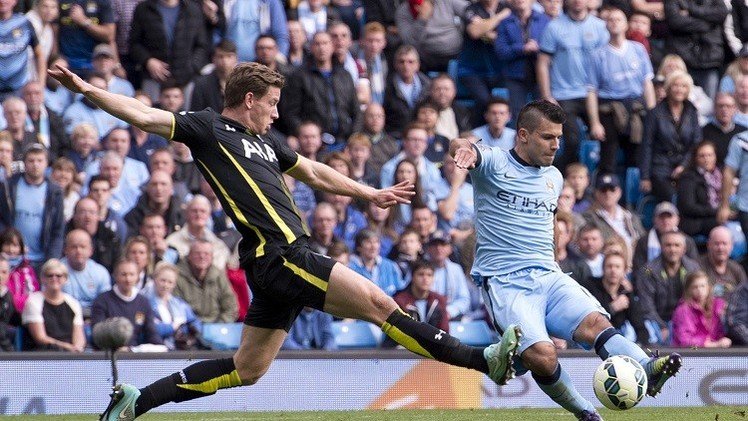 أغويرو يهدي السيتي سوبر هاتريك في شباك توتنهام