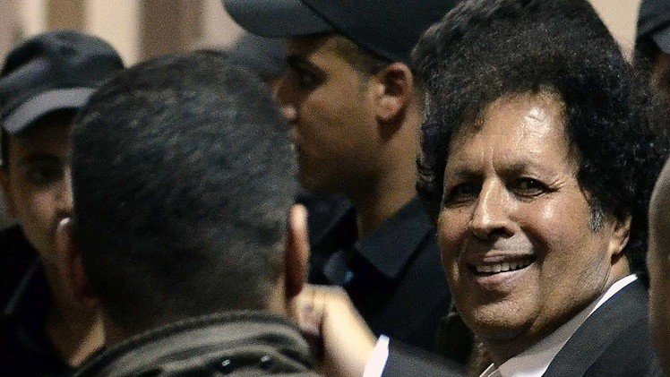 أحمد قذاف الدم يريد المشاركة في محادثات لاحتواء الأزمة الليبية