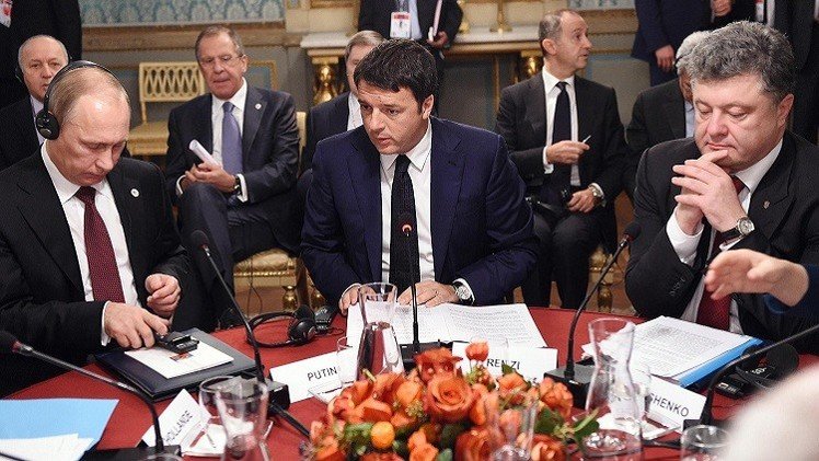 بوتين وبوروشينكو يؤكدان أهمية إنجاح التسوية في جنوب شرق أوكرانيا