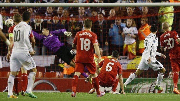 ريال مدريد يسحق ليفربول على أرضه في دوري أبطال أوروبا