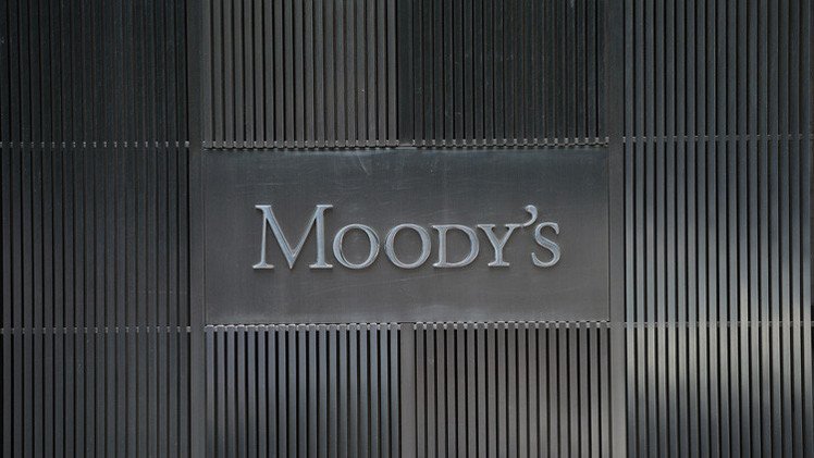 موديز: رفع تصنيف روسيا مرتبط بزيادة أسعار النفط