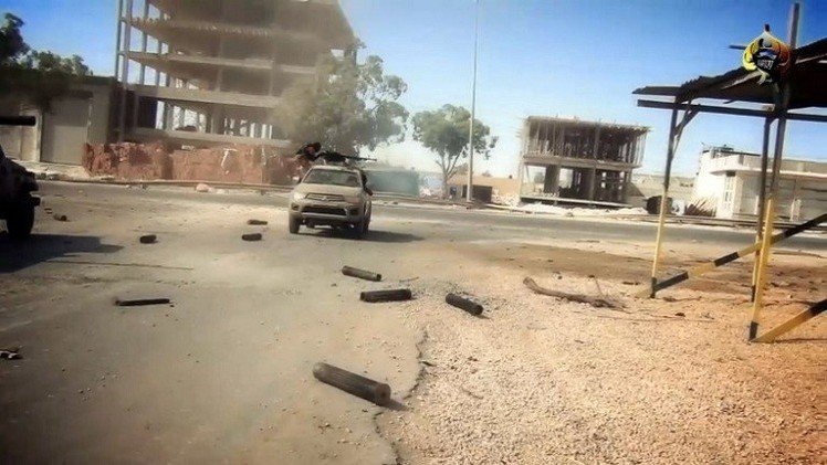 مقتل 11 شخصا في عمليات دهم للجيش الليبي واشتباكات مع الميليشيات في بنغازي