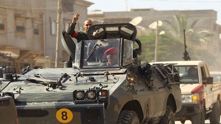 الجيش الليبي يسيطر على أكبر معسكرات الإسلاميين في بنغازي