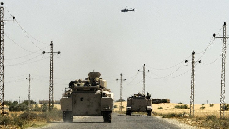 مصر تخلي البيوت على الحدود مع غزة تمهيدا لهدمها