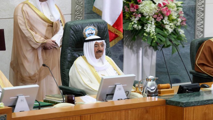 أمير الكويت يدعو الى تعزيز الوحدة الوطنية في مواجهة الإرهاب