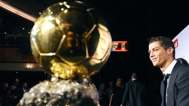 رونالدو يواجه أبطال العالم في الصراع على الكرة الذهبية 2014