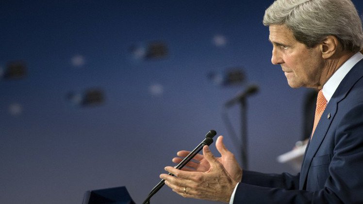 كيري يدعو إيران إلى اتخاذ قرارات حاسمة بشأن ملفها النووي  