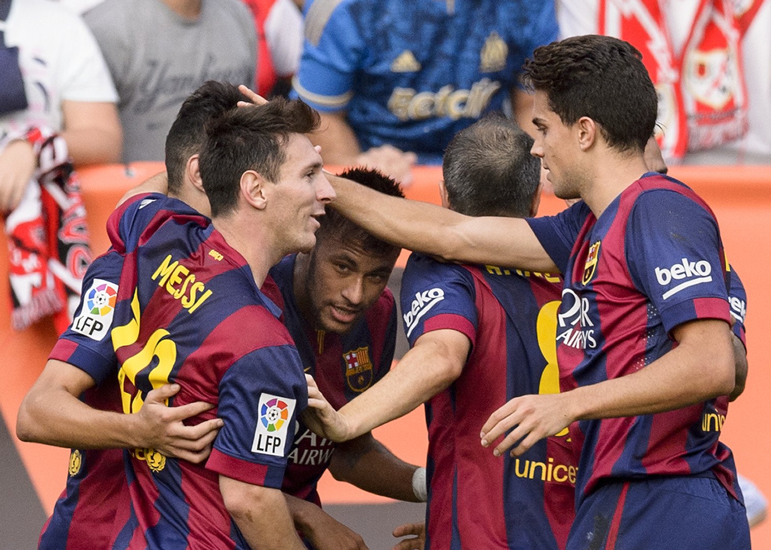 برشلونة يستعيد صدارة الدوري الإسباني من فالنسيا