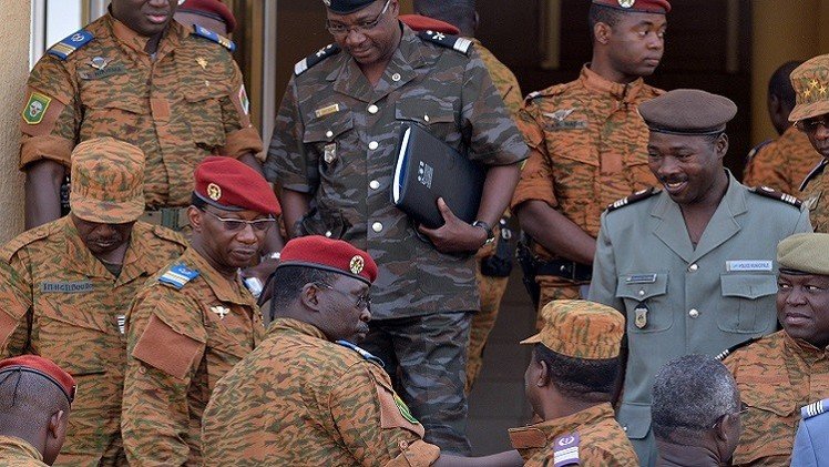 بوركينا فاسو: الاتحاد الافريقي يمهل الجيش أسبوعين لتسليم السلطة لمدنيين