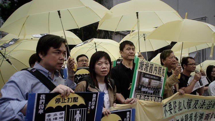 اشتباكات بين محتجين وشرطة هونغ كونغ