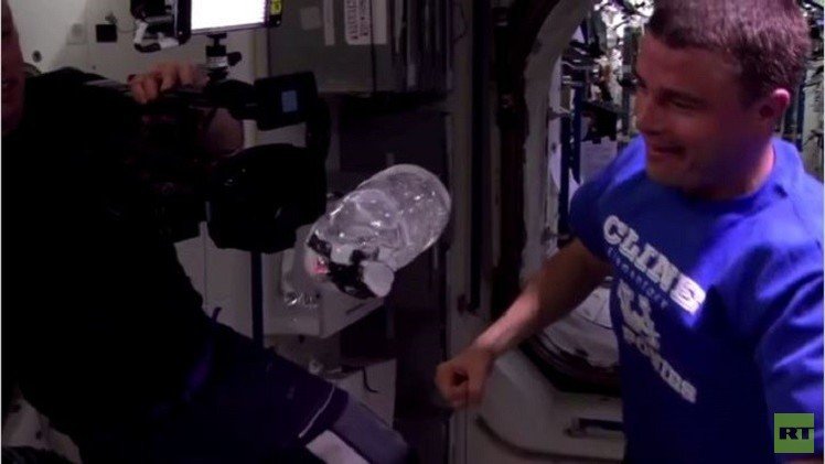 بالفيديو.. شاهد حركة الماء داخل المحطة الفضائية الدولية 