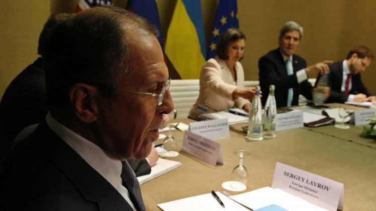 موسكو: نقف مع مواصلة عملية مينسك الخاصة بأوكرانيا
