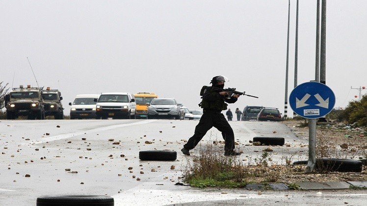 الجيش الإسرائيلي: عملية الخليل حادث سير عادي  