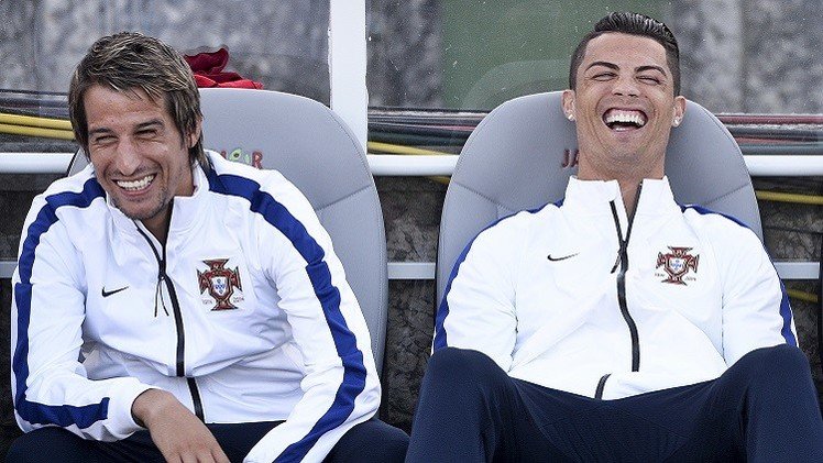 كوينتراو يقترب من الشياطين الحمر