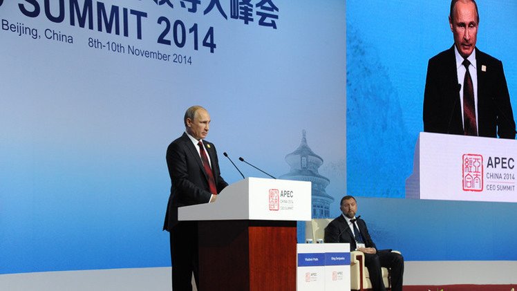 بوتين: روسيا تعتزم زيادة حجم الحسابات التجارية مع الصين باليوان والروبل 