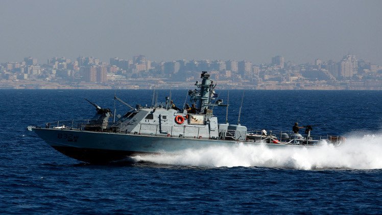 فقدان 4 صيادين فلسطينيين وإصابة اثنين بنيران زوارق حربية إسرائيلية  