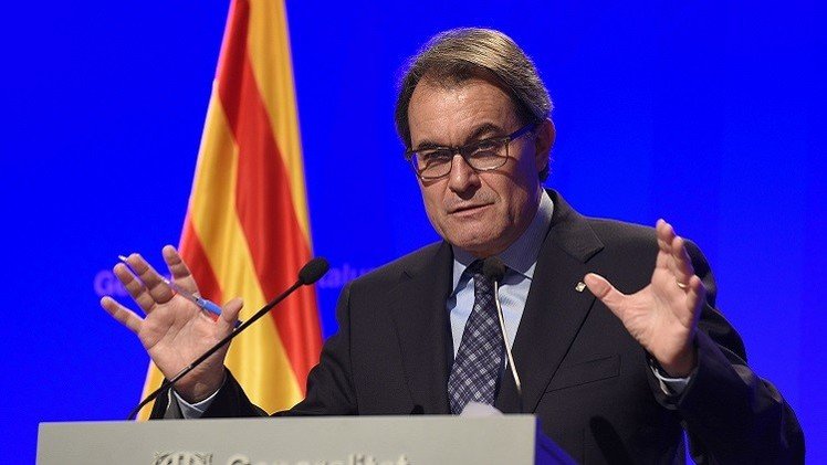 حكومة كاتالونيا تطلب من مدريد تحديد شروط 