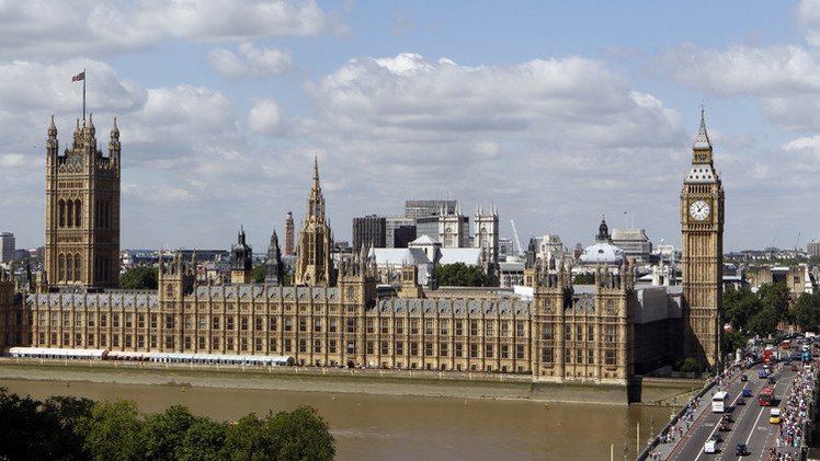 لندن تغرّم  5 مصارف 1.1 مليار جنيه إسترليني بتهمة التلاعب بسعر الصرف