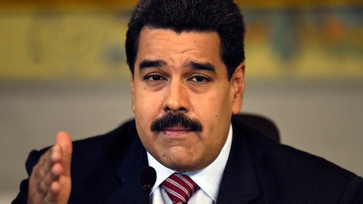 رئيس فنزويلا: نسقنا لعقد اجتماع دولي بشأن أسعار النفط قريبا