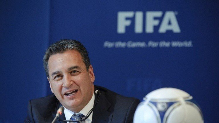 الفيفا يتقدم بشكوى جنائية حول حقوق استضافة مونديالي 2018 و2022  