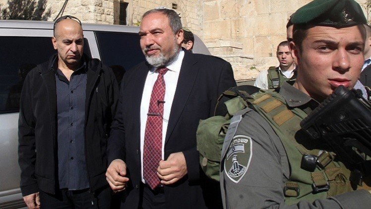إسرائيل تتهم حماس بتدبير خطة لاغتيال ليبرمان في الضفة الغربية