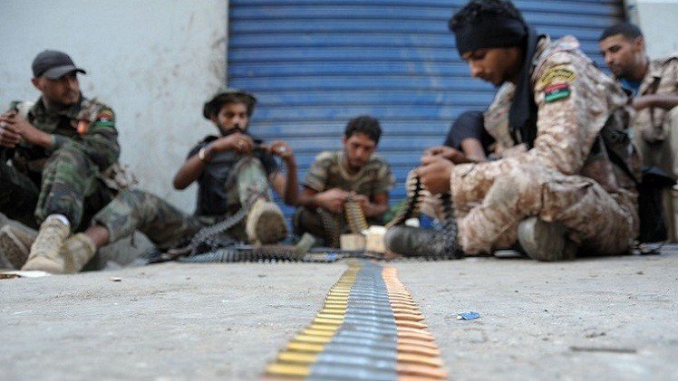 جيش ليبيا يكثف حملته ضد الكتائب المتشددة
