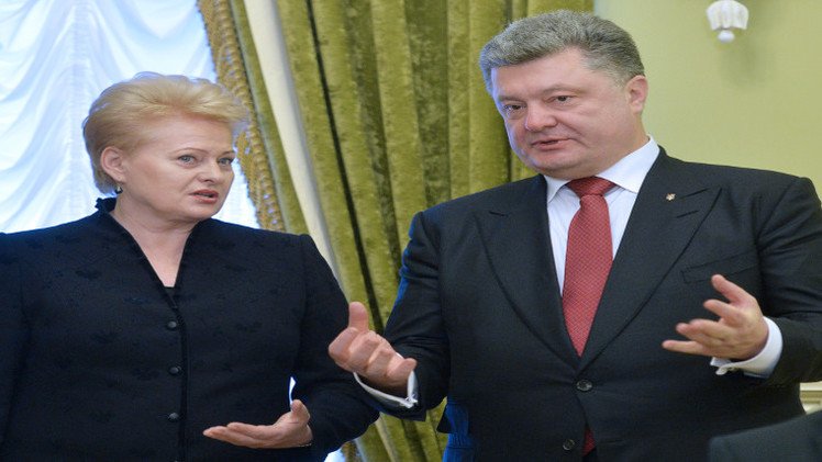 بوروشينكو: قرار الانضمام الى الناتو سيتخذ إثر استفتاء شعبي