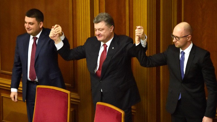 البرلمان الأوكراني يشكل الائتلاف الحاكم.. وياتسينيوك رئيسا للوزراء