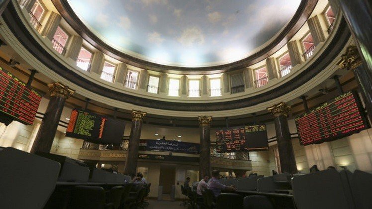 المؤشرات المصرية تبدأ تداولات الأسبوع على انخفاض 