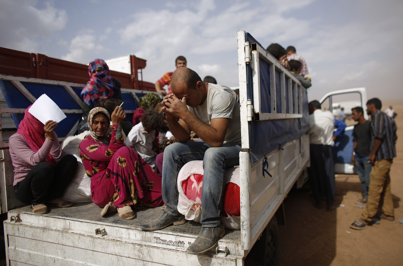 أكراد سوريا على الحدود التركية حفاظاً على رمق الحياة، 16 أكتوبر 2014