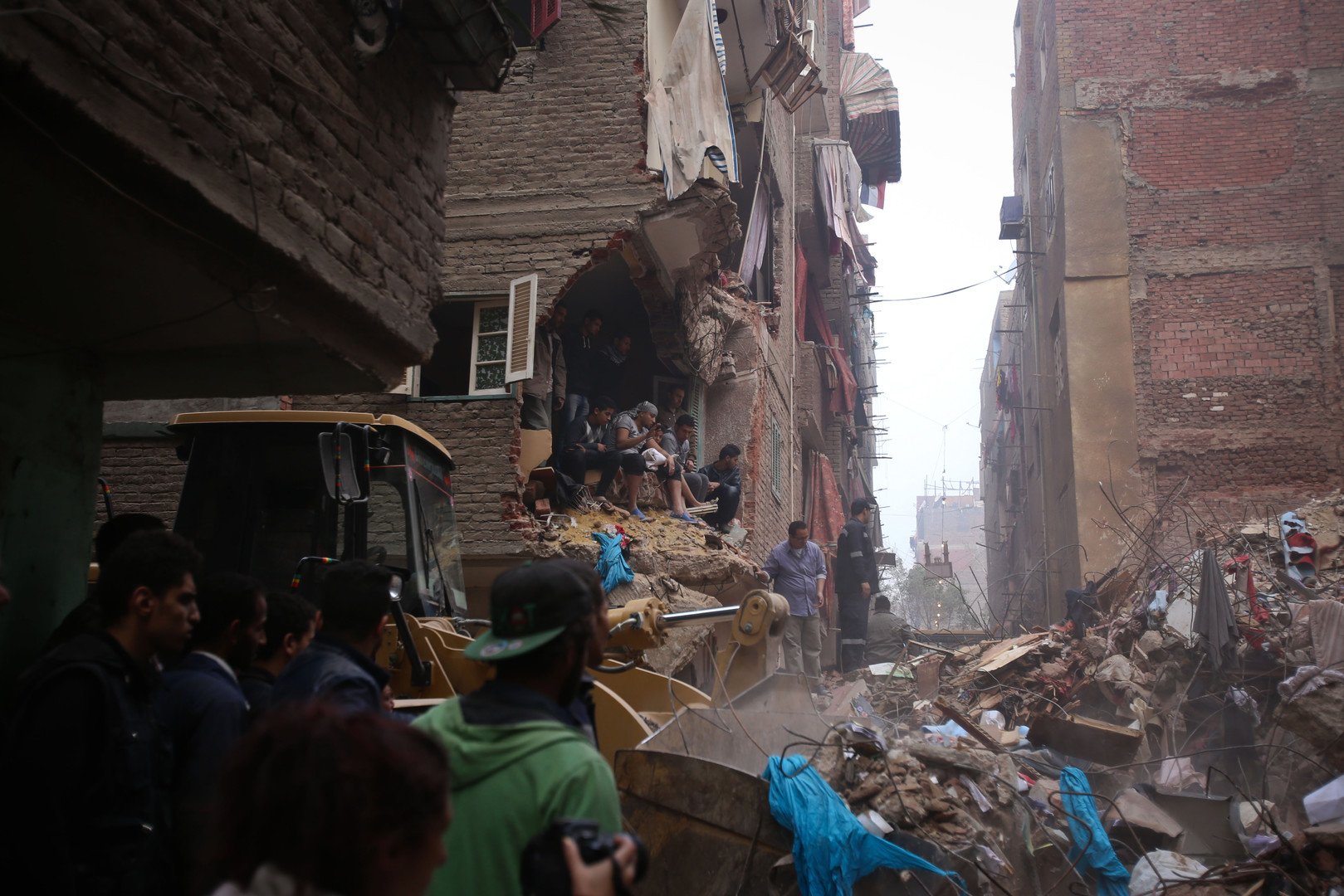 حي المطرية يعيش كارثة أودت بحياة أكثر من 18 من ساكنيه 