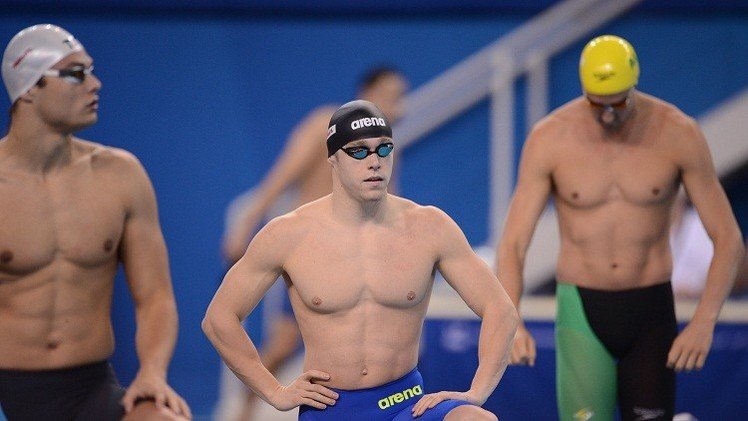 الدوحة .. روسيا تحطم الرقم القياسي لسباق التتابع في بطولة العالم للسباحة