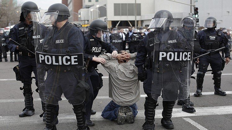 مقتل أمريكي "أسود" ثالث برصاص شرطي "أبيض"