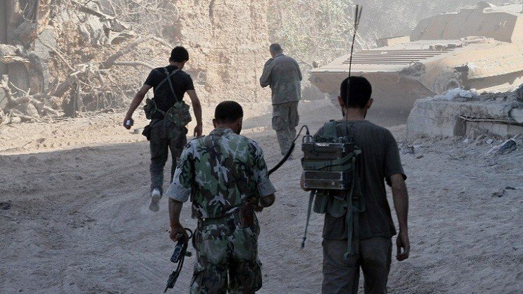 "داعش" يتقدم صوب مطار دير الزور ومقتل 15 من التنظيم  في غارات التحالف