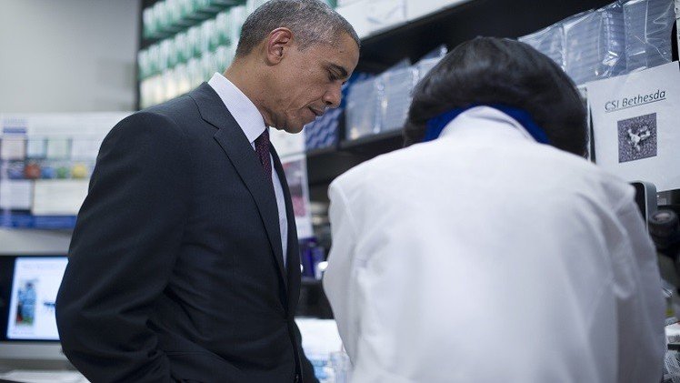 أوباما يعاني من آلام الحنجرة